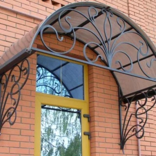 Изготовление козырьков в Бобруйске